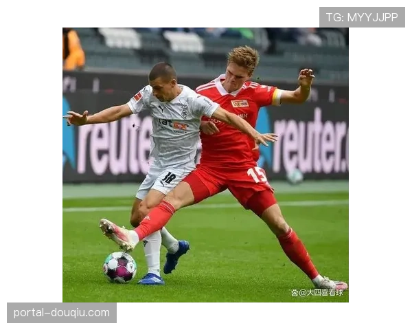 奥格斯堡客场3-2险胜沃尔夫斯堡，克劳德-莫里斯点球制胜